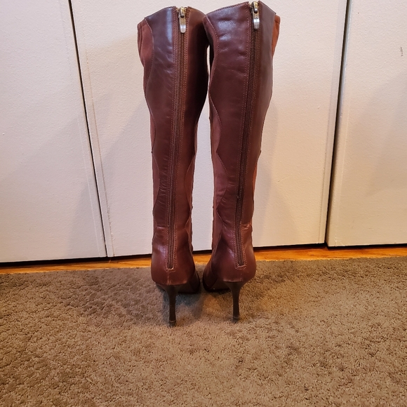 AK Anne Klein Brown Boots, Size 8 - Picture 3 of 3